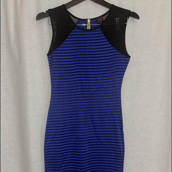 BEBE 2B Blue Striped dress - Picture 2 of 6